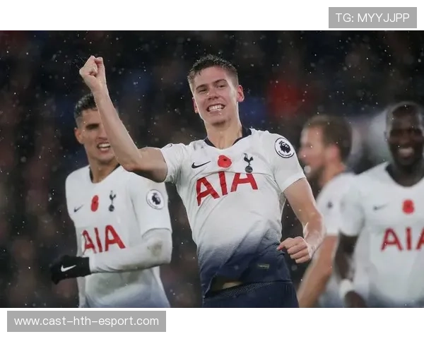 曼联2-2读秒绝平热刺，曼联3-0热刺首发